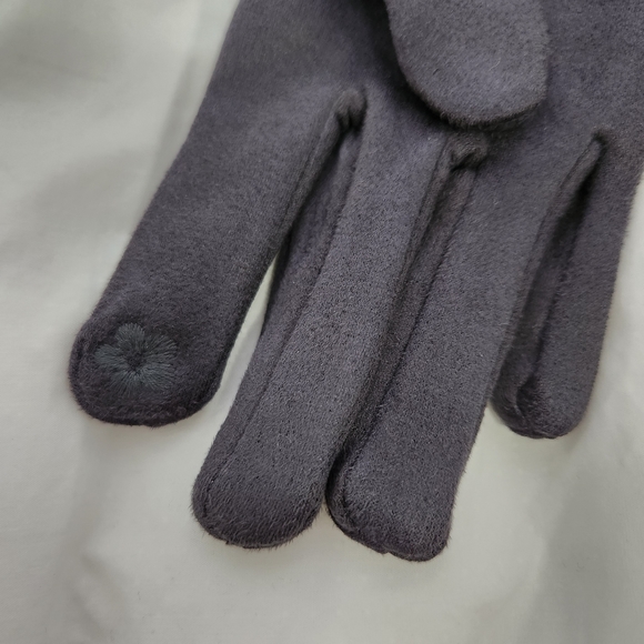 Gloves - Picture 11 of 12